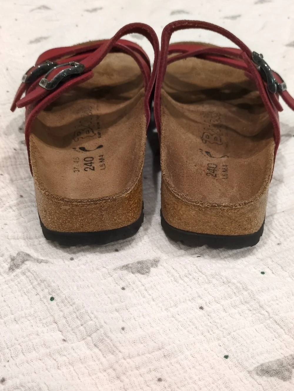 ❤️😎🩴 Birki's Red Leather Crisscross Sandal Women's size 37 ❤️😎🩴